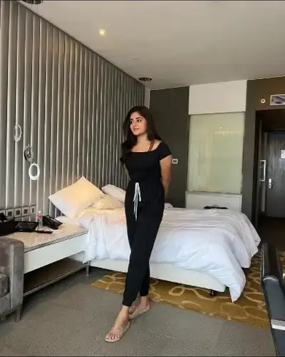 Call Girls Service in New Friends Colony